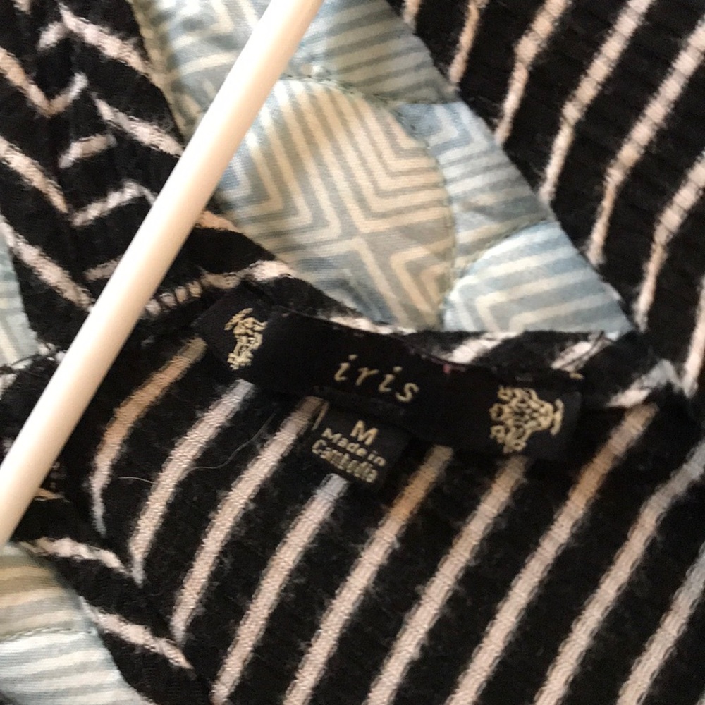 Crop top - Picture 2 of 2